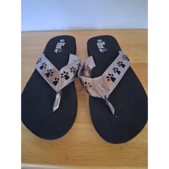 Womans Grey Flip Flops Size 10 - Picture 1 of 4